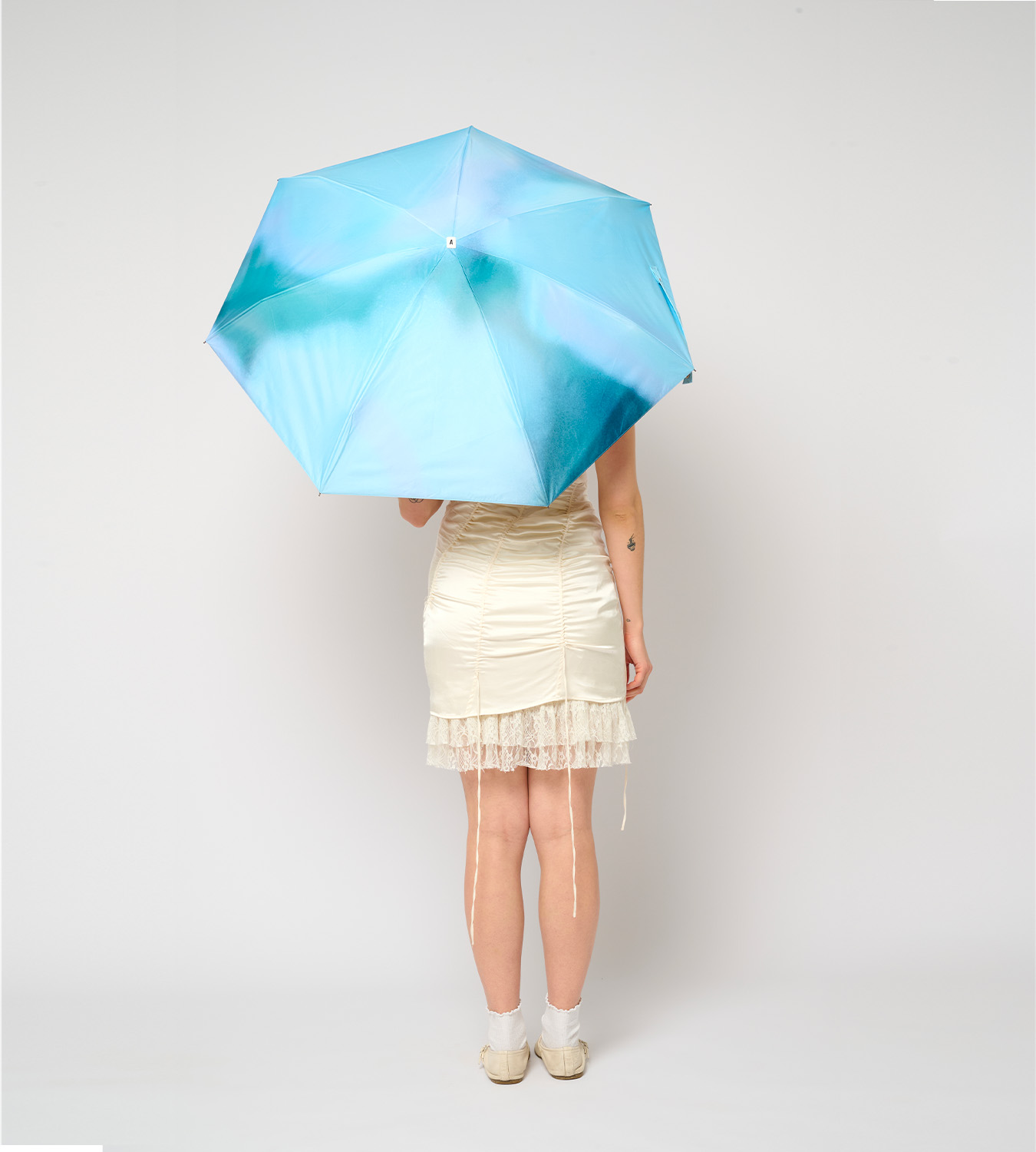 UV protection compact umbrella - Sun & Rain - Blue Tie &Dye - QUASAR - Image 4